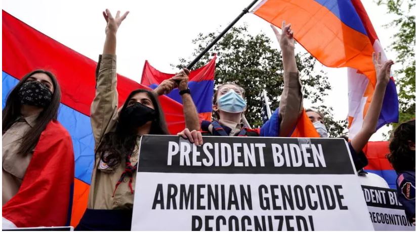 ارمنستان از به رسمیت شناخته شدن کشتار ارامنه بعنوان نسل کشی از سوی جو بایدن استقبال کرد، آذربایجان و ترکیه محکوم کردند. REUTERS - JOSHUA